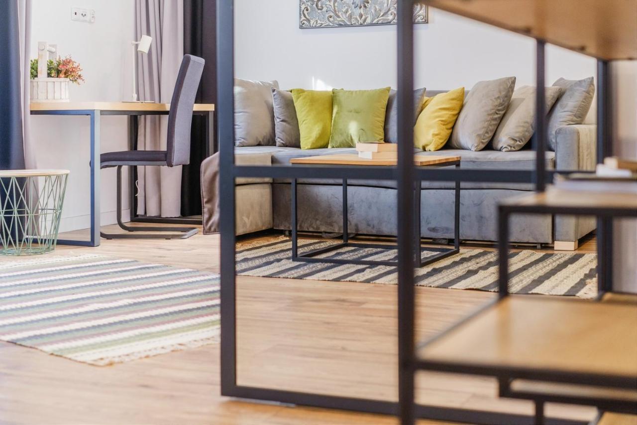 Rezydencja Ornak 5 - Stylowe Apartamenty Z Balkonami I Jacuzzi, 5 Min Pieszo Do Krupowek, Izby Podhalanskie Zakopane Ngoại thất bức ảnh
