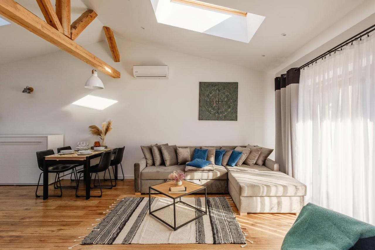 Rezydencja Ornak 5 - Stylowe Apartamenty Z Balkonami I Jacuzzi, 5 Min Pieszo Do Krupowek, Izby Podhalanskie Zakopane Ngoại thất bức ảnh