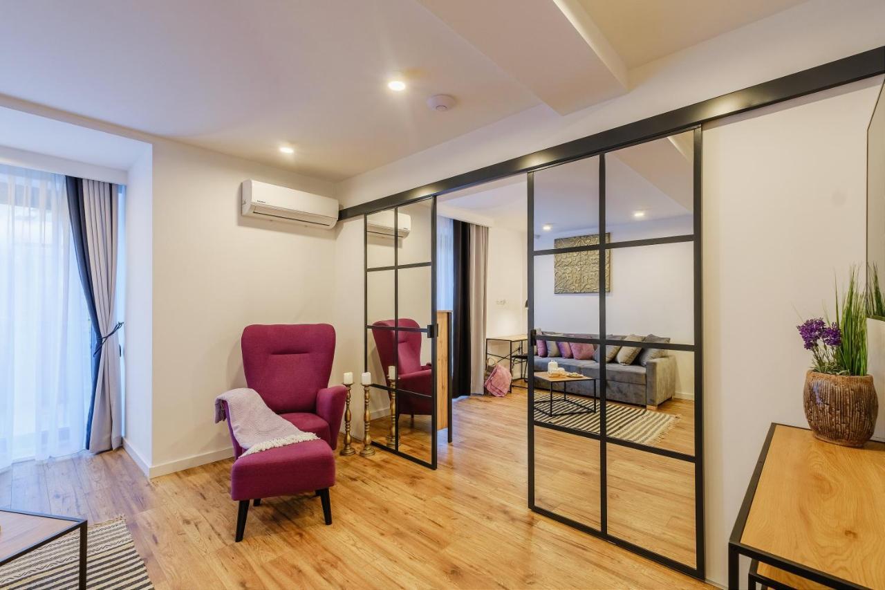 Rezydencja Ornak 5 - Stylowe Apartamenty Z Balkonami I Jacuzzi, 5 Min Pieszo Do Krupowek, Izby Podhalanskie Zakopane Ngoại thất bức ảnh