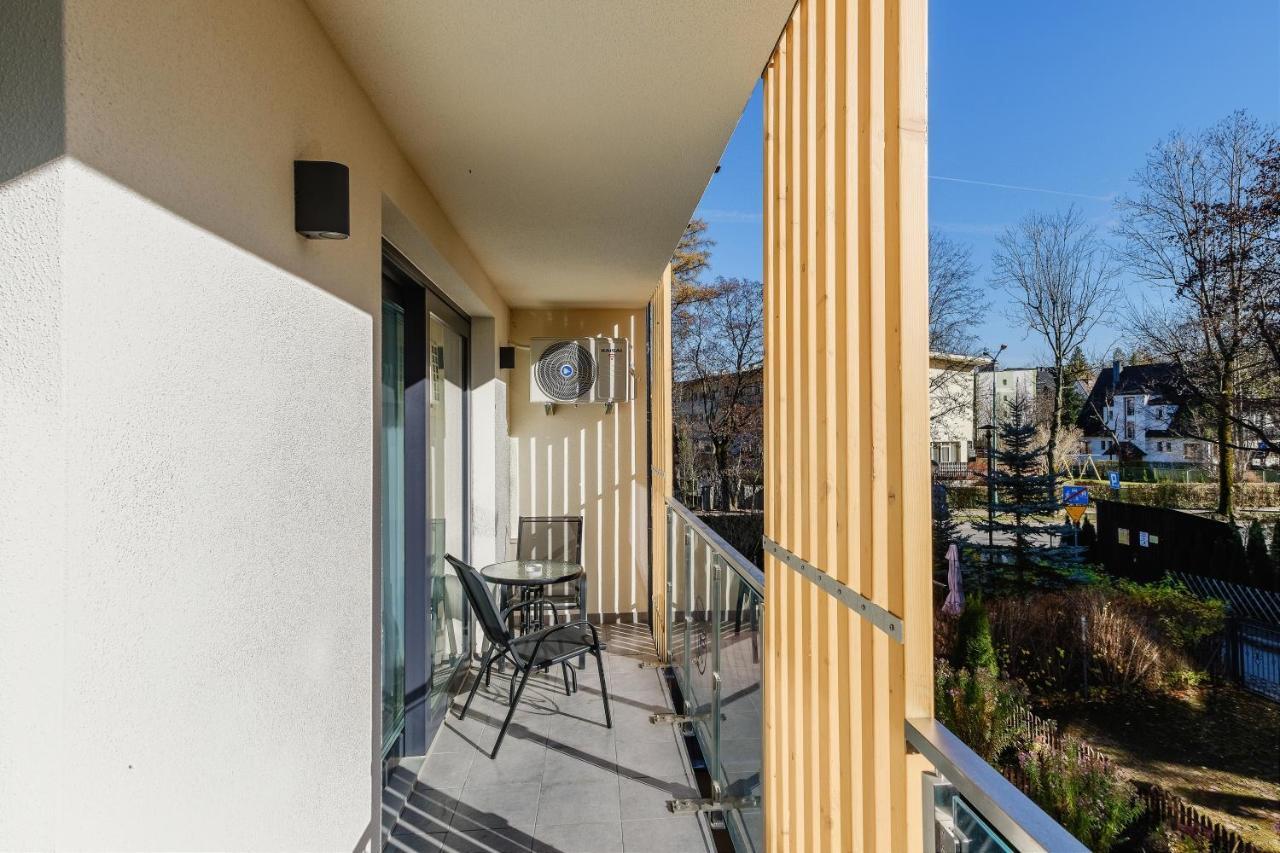 Rezydencja Ornak 5 - Stylowe Apartamenty Z Balkonami I Jacuzzi, 5 Min Pieszo Do Krupowek, Izby Podhalanskie Zakopane Ngoại thất bức ảnh