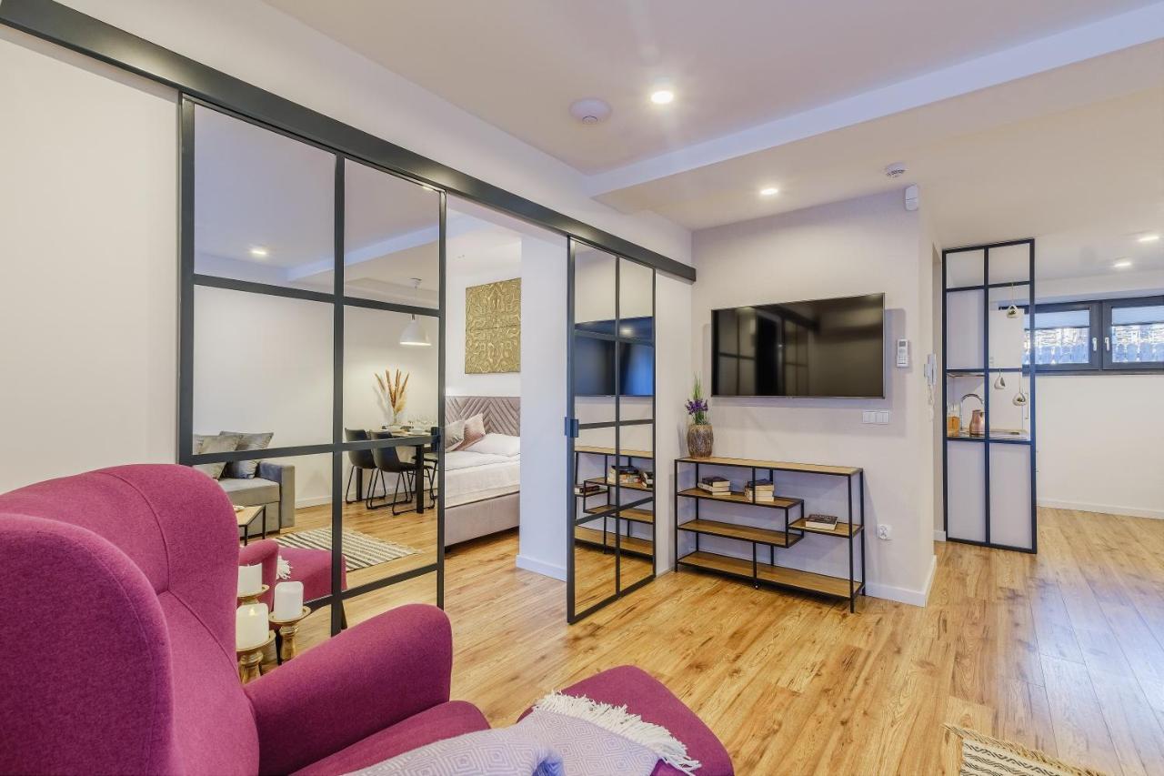 Rezydencja Ornak 5 - Stylowe Apartamenty Z Balkonami I Jacuzzi, 5 Min Pieszo Do Krupowek, Izby Podhalanskie Zakopane Ngoại thất bức ảnh